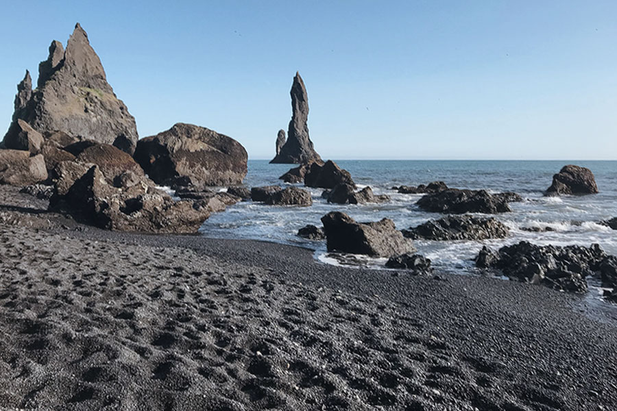 La spiaggia nera